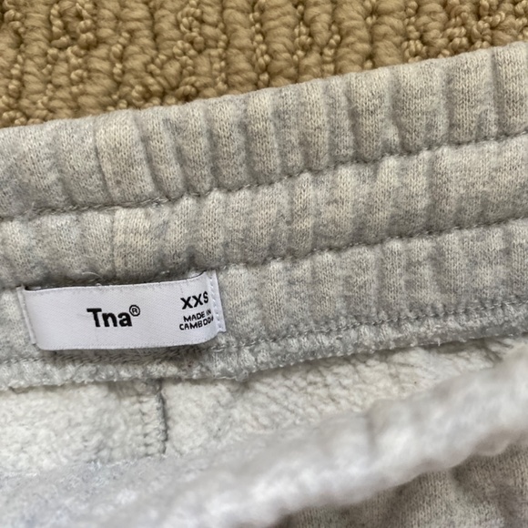TNA Aritzia Grey Sweatpants - Picture 5 of 7